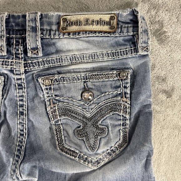 Rock Revival Raylea Jeans Women's 28" Light Wash Bootcut Distressed Fits 29x30 - Picture 3 of 16